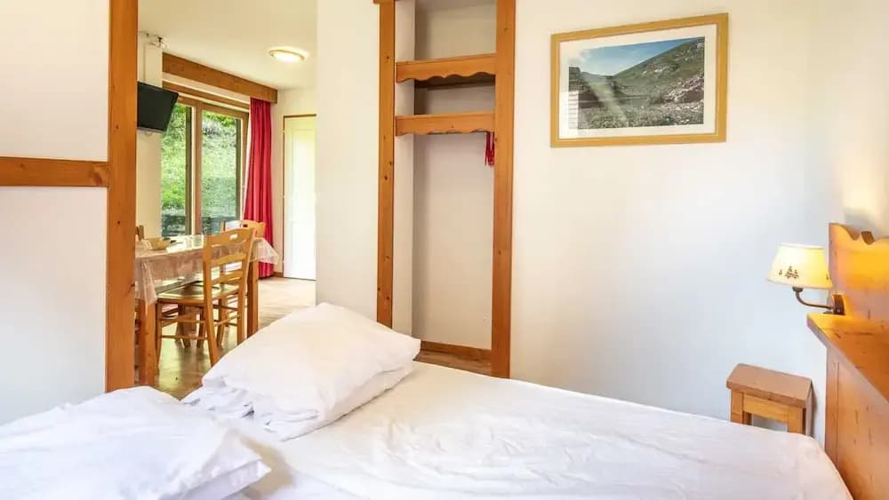 Studio in Chamrousse Near Ski Resort - Photo 4