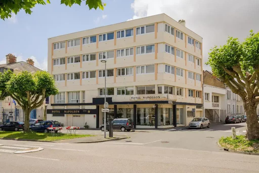 The Originals City, Hôtel Napoléon, La Roche-sur-Yon - Photo 1