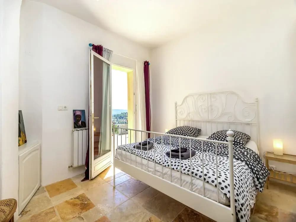 Quirky Villa in Contignac with a Private Pool - Photo 3