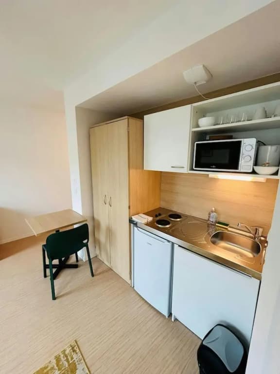 We Live In R - Suite 202 - Photo 5