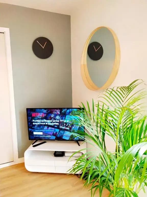 Le 14 T2 rénové Pkg privé Netflix - Miniature 8
