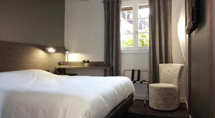 Hotel Père Benoît - Photo 5