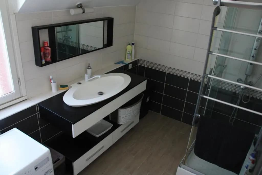 Appartement spacieux et lumineux - Miniature 6