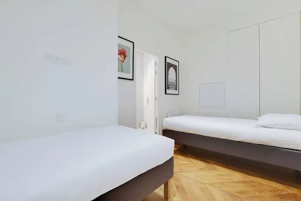 Apartment for 4 Person in Nanterre - Photo 1