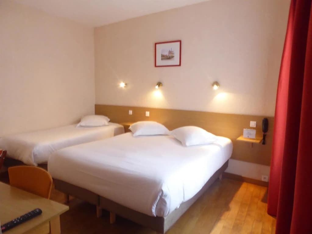 Hotel Kyriad Saint Malo centre Plage - Miniature 7