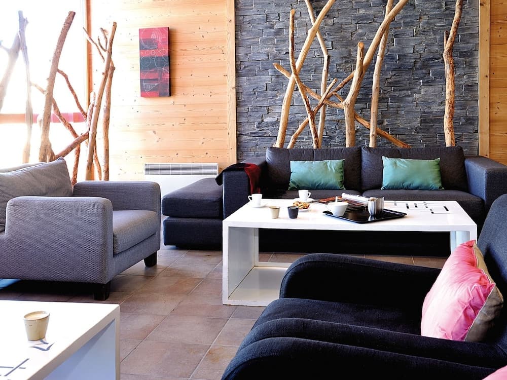 Stylish Stay Near Ski - Photo 3