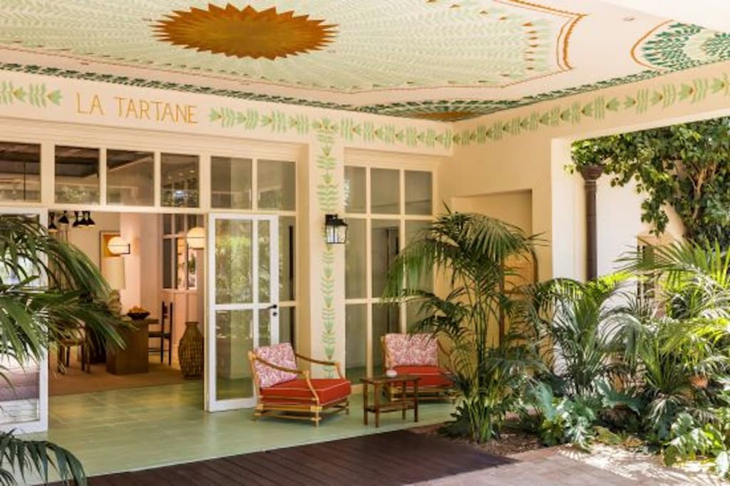 Hôtel La Tartane Saint -Tropez - Photo 1