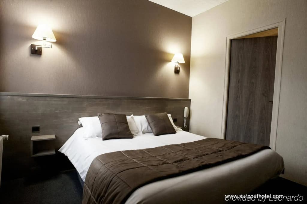 Brit Hotel Le Surcouf - Photo 3