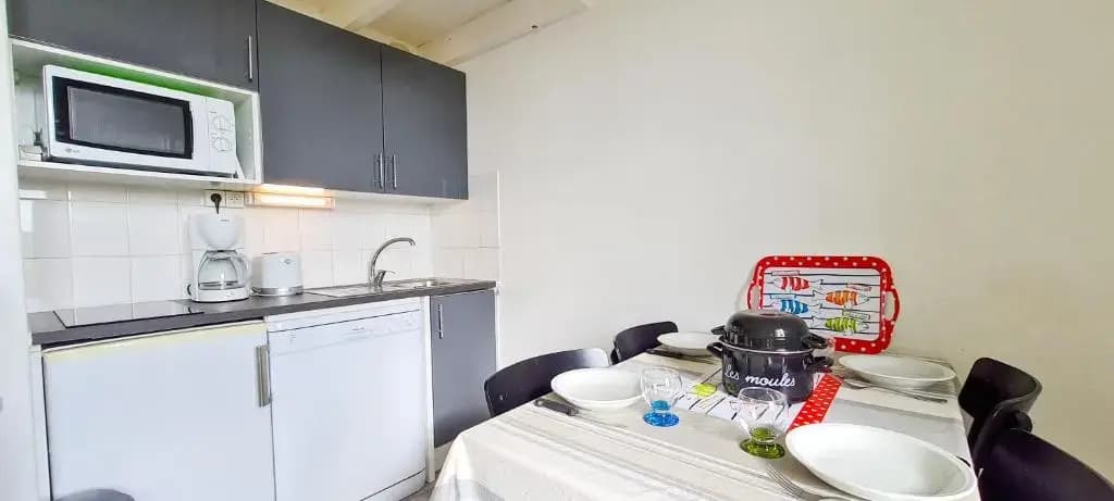 Appartement dans résidence avec piscine - Photo 3