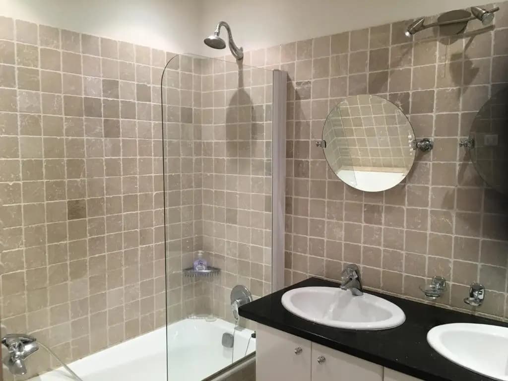 Golden Triangle 2Br/2Ba - Miniature 7