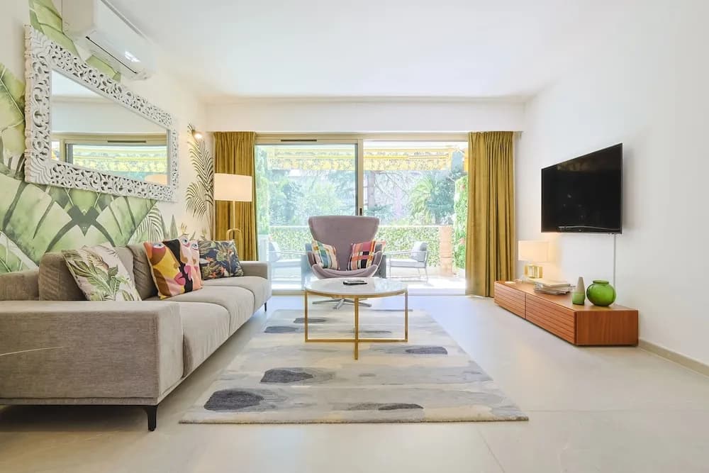 Le Jungle in Cannes With 2 Bedrooms and 2 Bathrooms - Photo 1