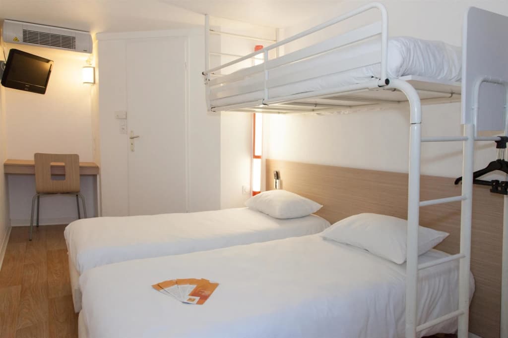 Première Classe Saint Malo - Saint Jouan des Guérets - Photo 2