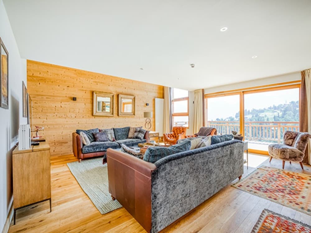Chalet in Combloux With Mont-blanc Views - Photo 1