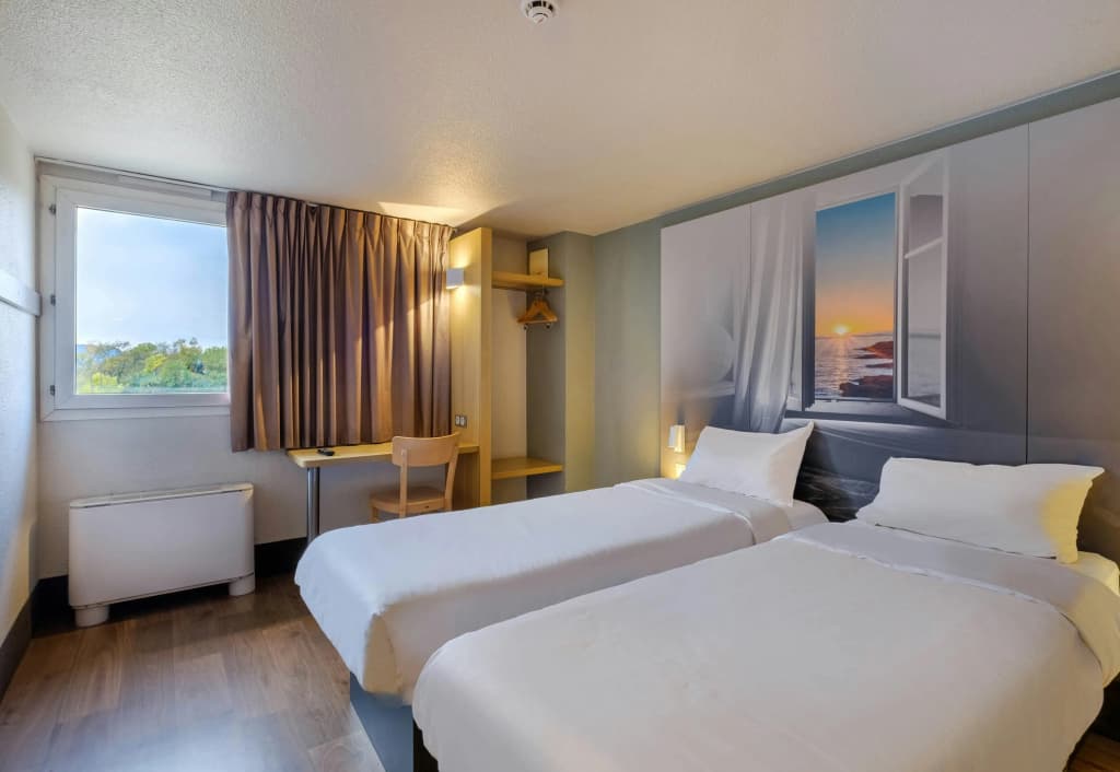 B&B HOTEL Fréjus Puget-sur-Argens - Photo 5