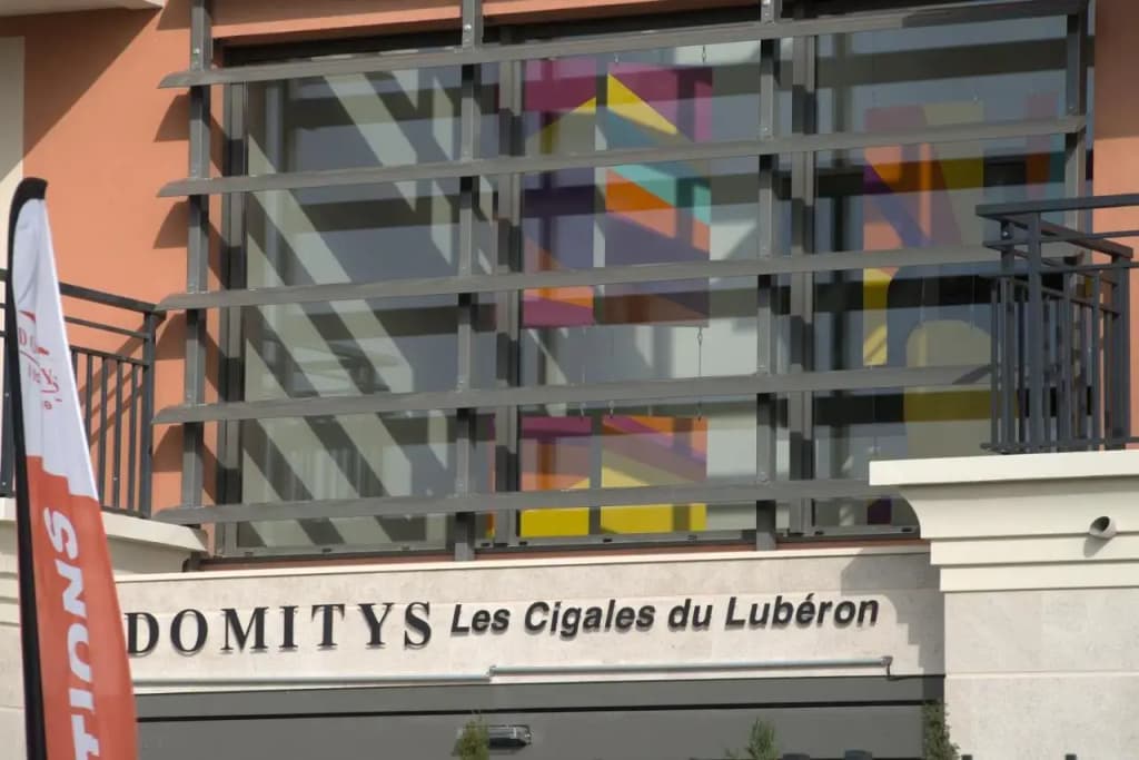 Domitys Les Cigales du Luberon - Photo 1