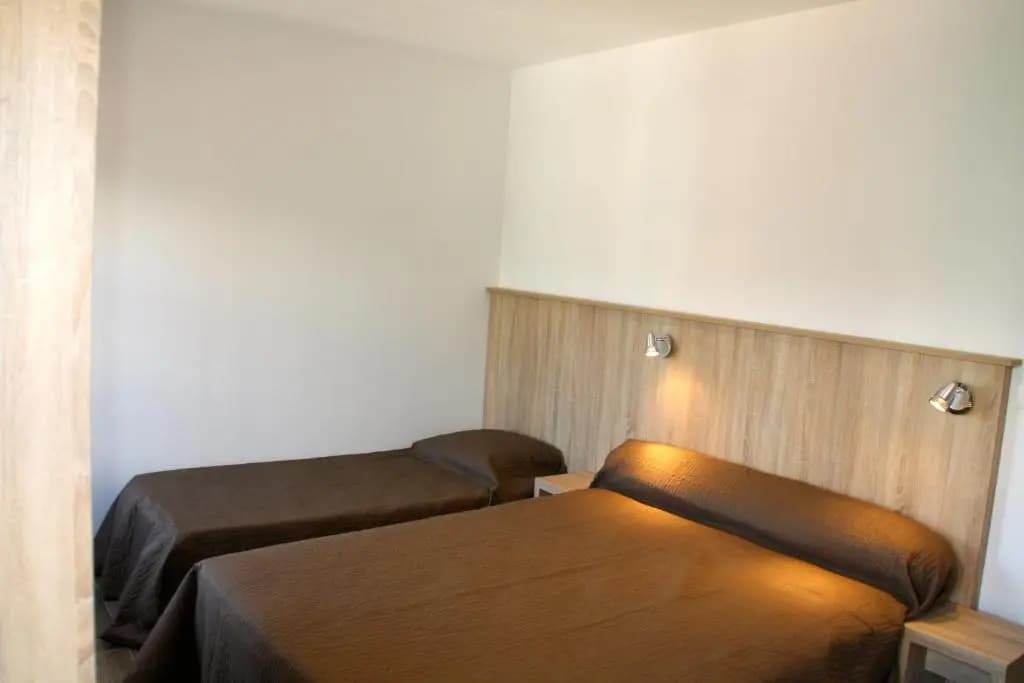 Hotel Arago - Photo 4