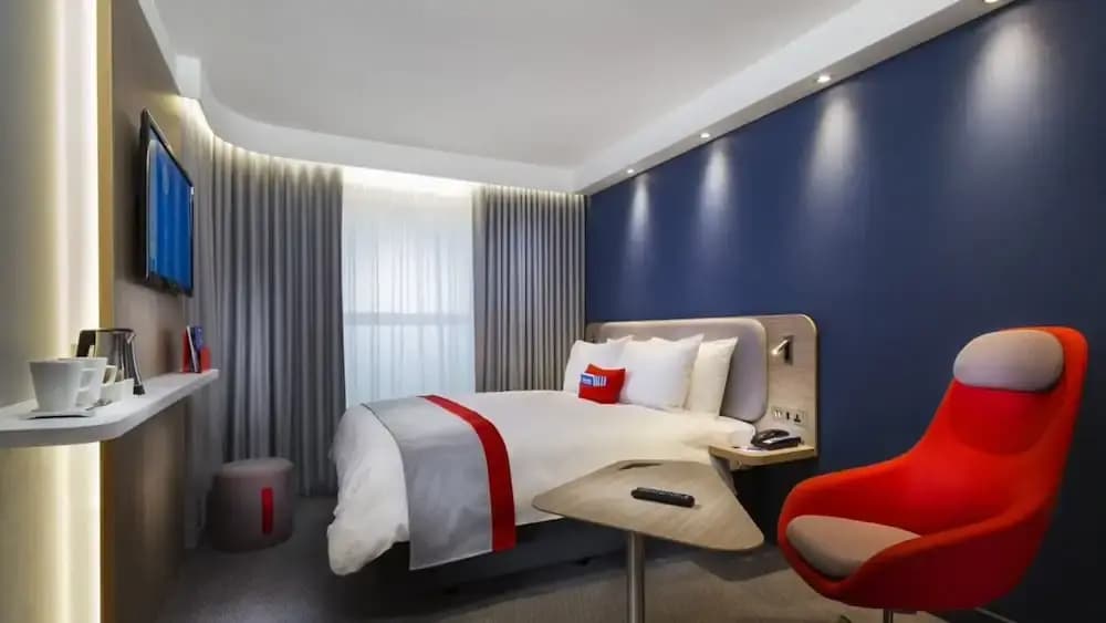 Holiday Inn Express Paris Poissy by IHG - Photo 2