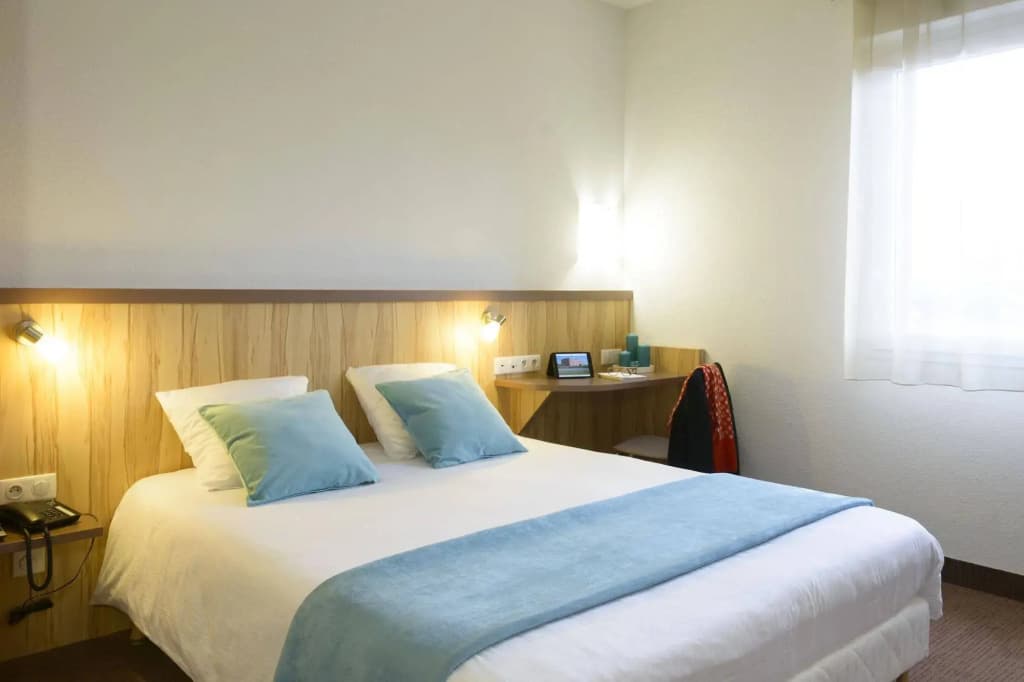 Brit Hotel Reims Croix Blandin - Miniature 7