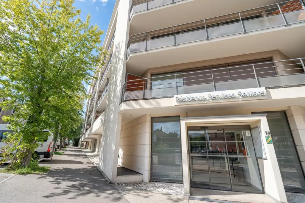 Quality Aparthotel Lyon L'Isle-d’Abeau - Photo 1