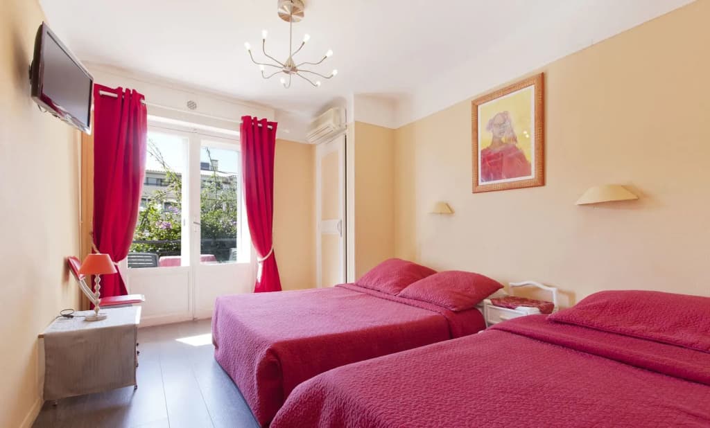 Hôtel Le Petit Château - Miniature 6