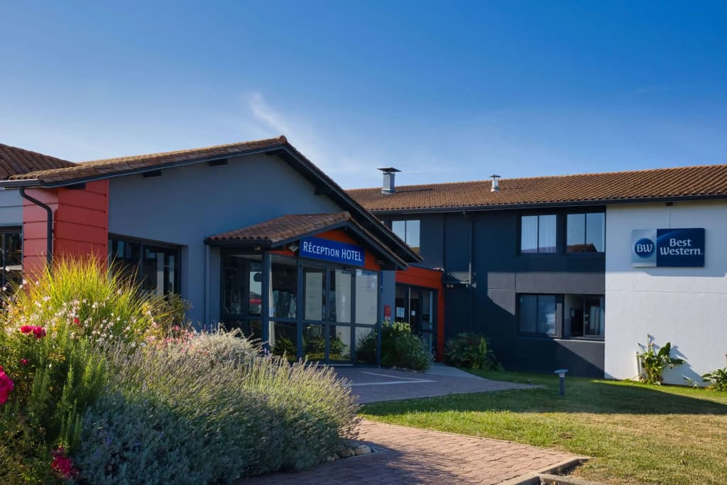 Best Western Portes d’Aquitaine Agen Sud - Photo 1
