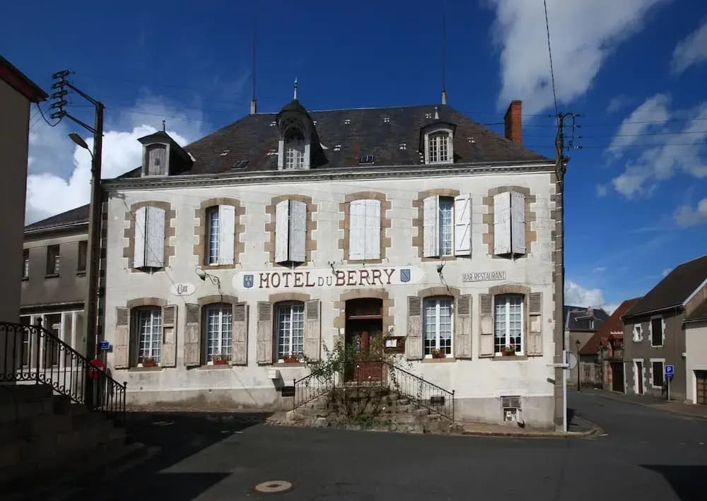 Hôtel du Berry - Photo 1