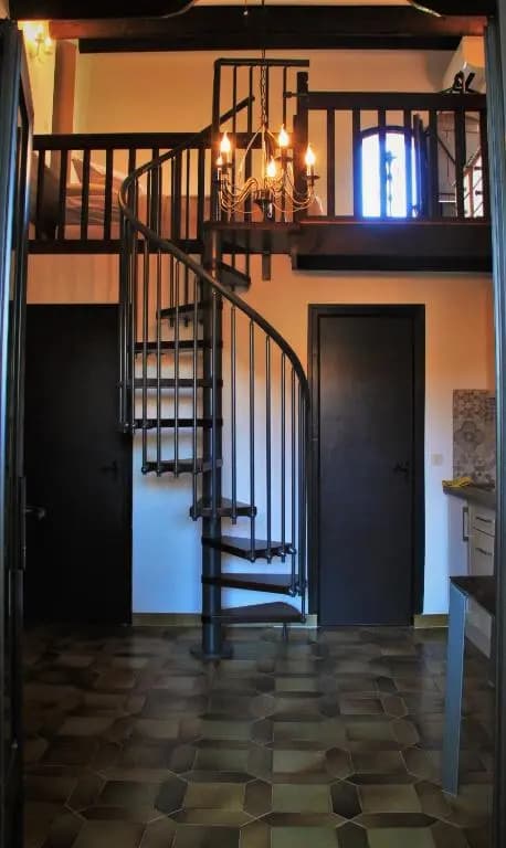 Lavender Apartment - Miniature 7