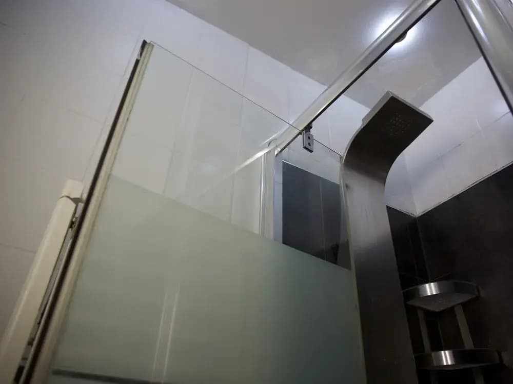 Montmartre Apartments - Léo Ferré - Miniature 8