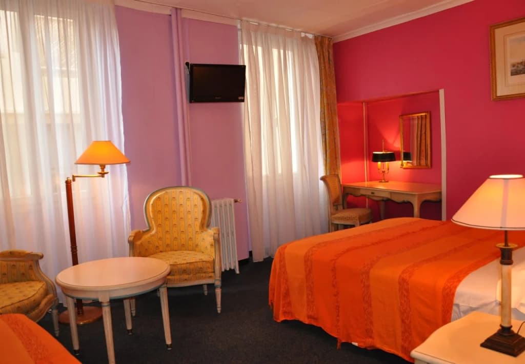 Hotel Moderne - Photo 3