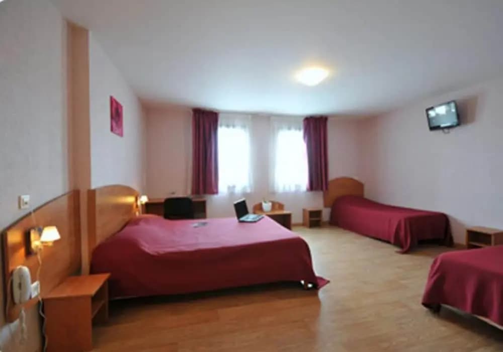Prim Hôtel Reims - Photo 3