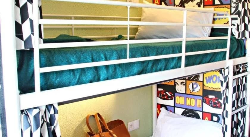 Lemon Hotel Chanteloup-les-Vignes - Photo 4