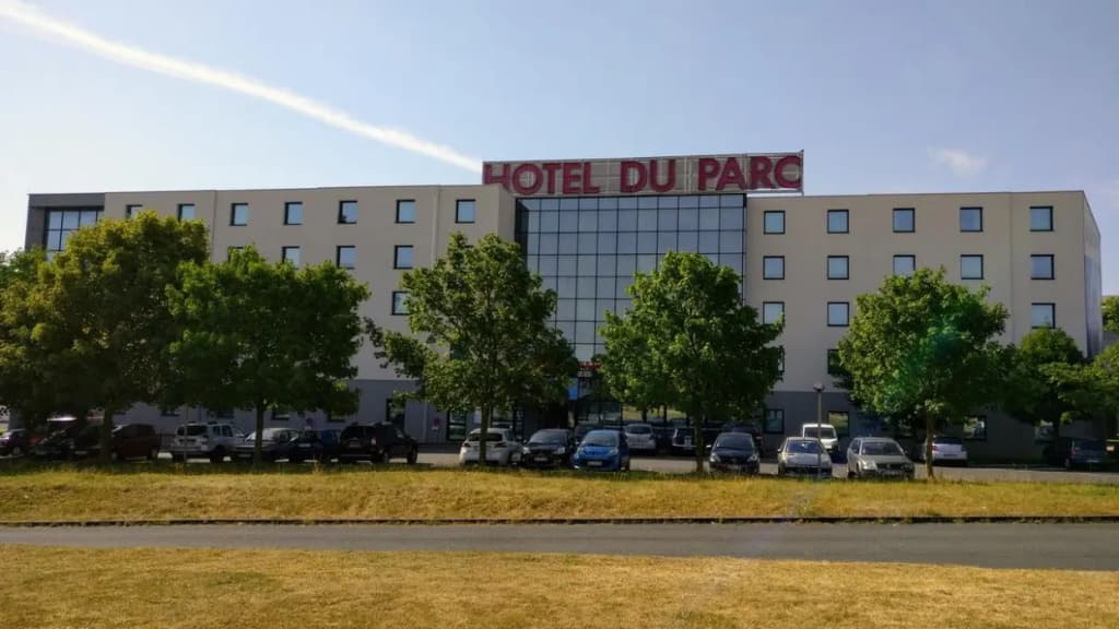 Hôtel du Parc Pirates - Photo 1