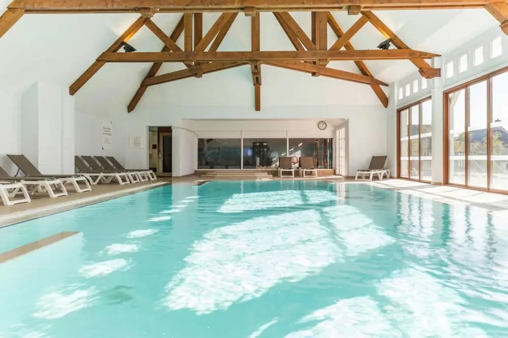 Holiday Home in Residence Le Green Beach, Port-en-besssin-huppain - Photo 5