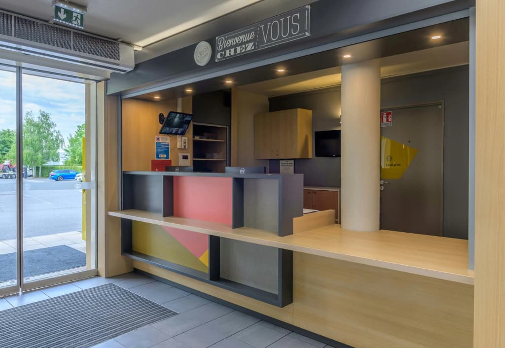 B&B HOTEL Marne-la-Vallée Bussy-Saint-Georges - Photo 1