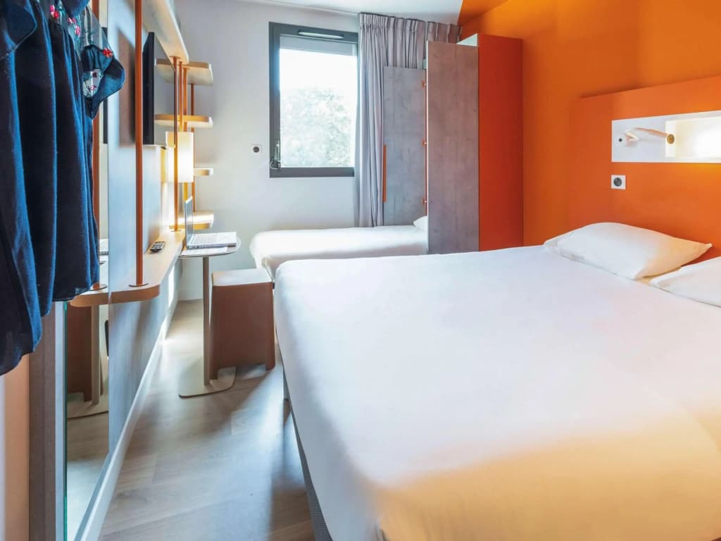 ibis budget Rennes Route de Lorient - Photo 2