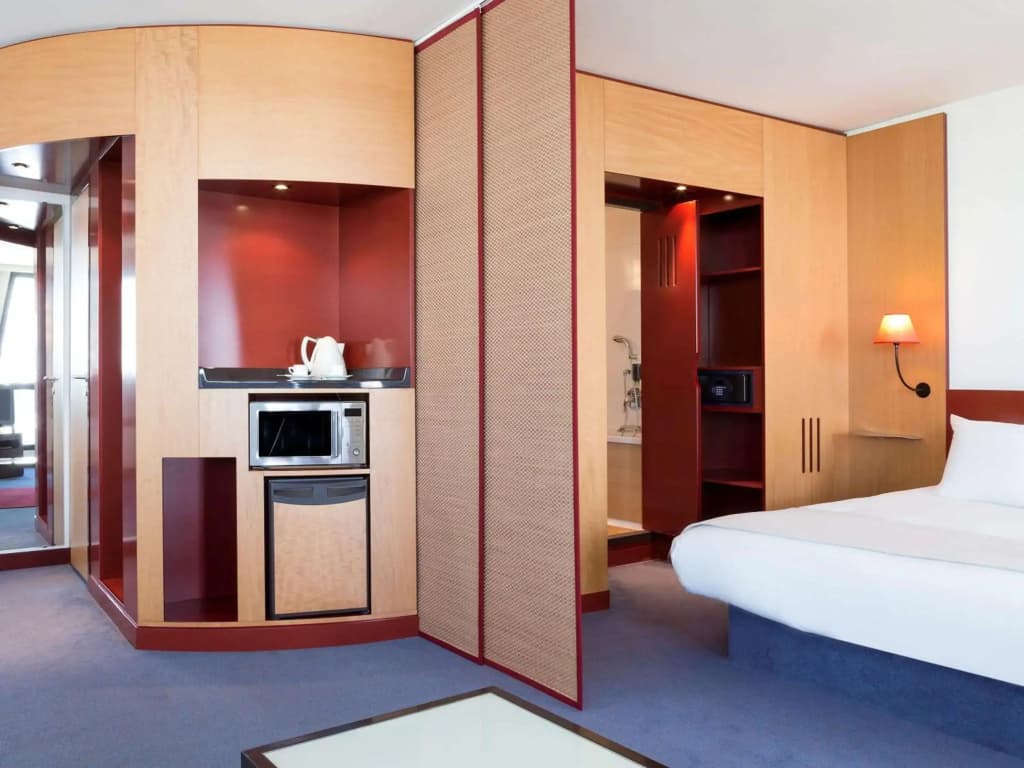 Novotel Suites Marseille Centre Euromed - Photo 2