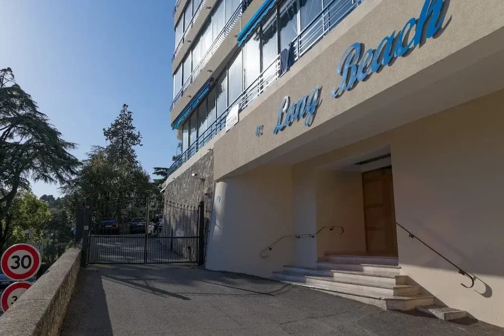 Western Cannes - Panoramic View - Photo 1