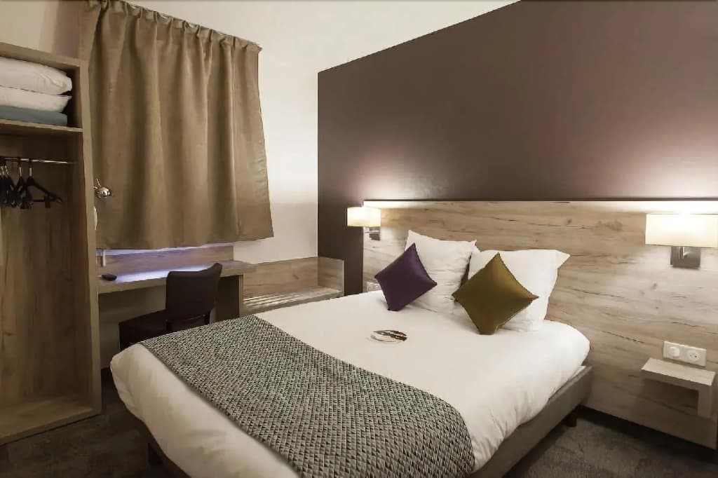 Brit Hotel Saumur - Photo 4