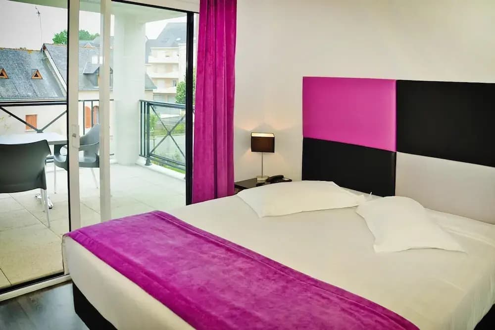 Romantic Seaside Stay in La Baule - Photo 2