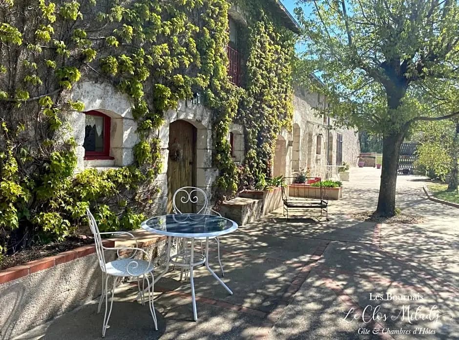 Chambres D'hotes Les Bournais - Photo 1