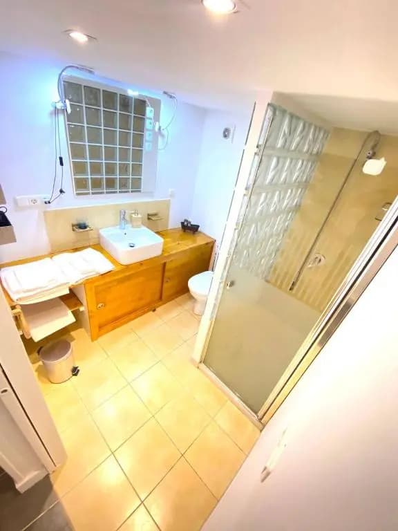 Jolie appartement individuel, dans un quartier calme très proche de la plage. - Photo 3