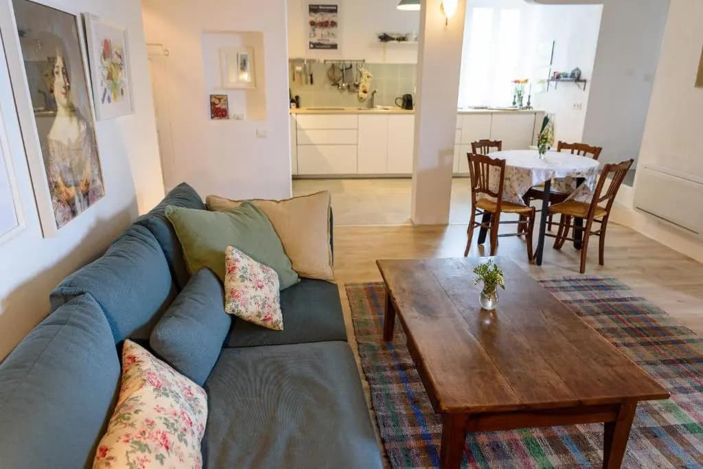 Lilie House - Photo 1