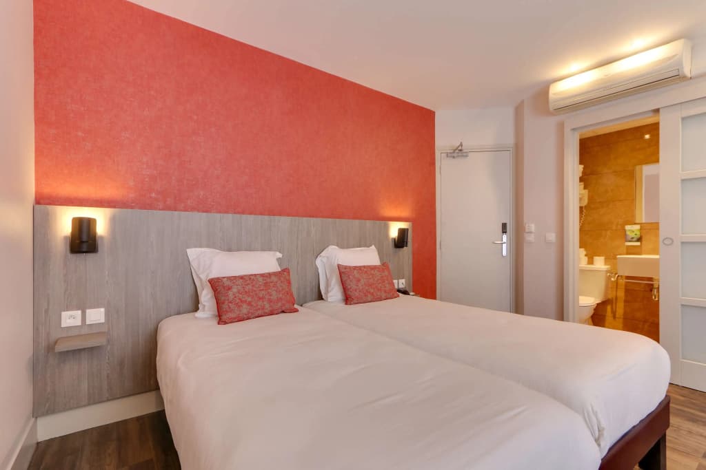 Sure Hotel by Best Western Paris Gare du Nord - Miniature 7