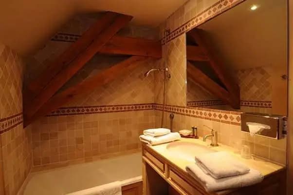 Hostellerie De La Tour D Auxois - Miniature 8