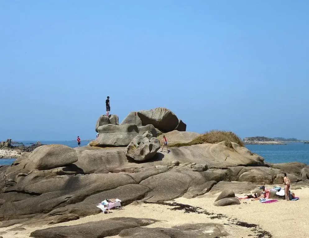 Holiday Home in Trebeurden With Sea View - Miniature 7