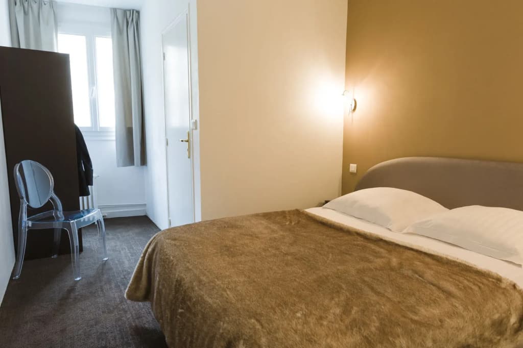 Hôtel Le Saint Louis - Photo 4