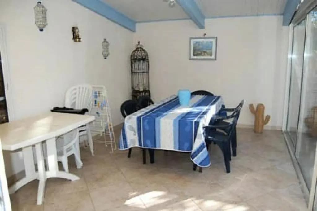 Résidence LE VILLAGE GREC - Maisons & Villas pour 5 Personnes 84 - Photo 1