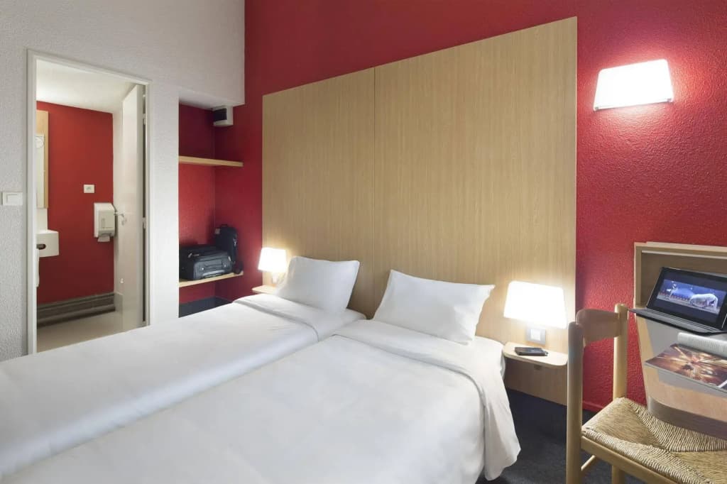 B&B HOTEL Saint-Brieuc - Photo 4