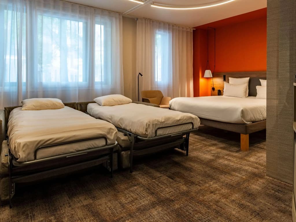 Novotel Suites Reims Centre - Photo 2