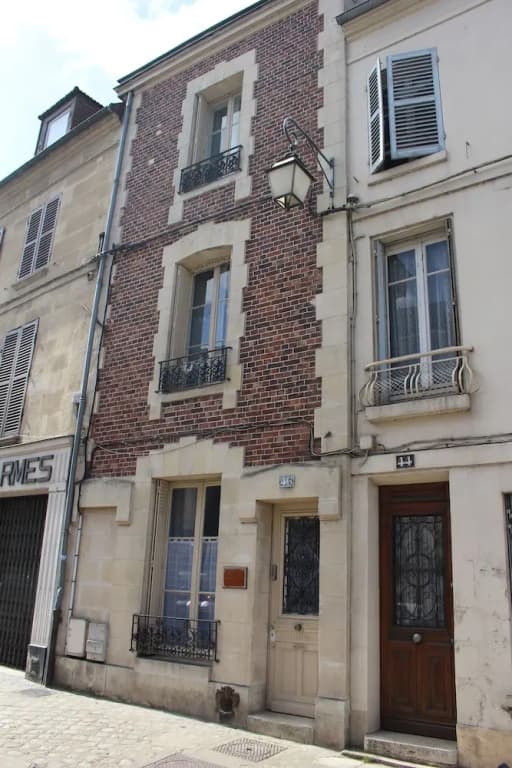 Maison de Ville - Photo 1